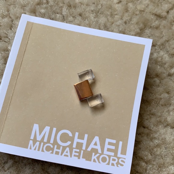 Rose gold Michael Kors watch - Picture 6 of 7